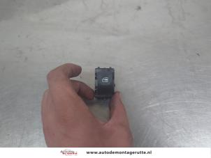 O208497 Gebruikte elektrisch raam schakelaar Renault Laguna