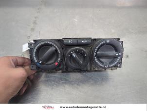 O208504 Gebruikte chaufage bedieningspaneel Volkswagen Transporter