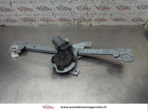 O208534 Gebruikte ruitmechaniek 2deurs links-voor Toyota Aygo