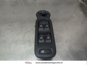 O208552 Gebruikte elektrisch raam schakelaar Renault Modus