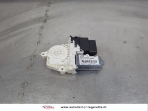O208560 Gebruikte motor electrisch raam Volkswagen Touran