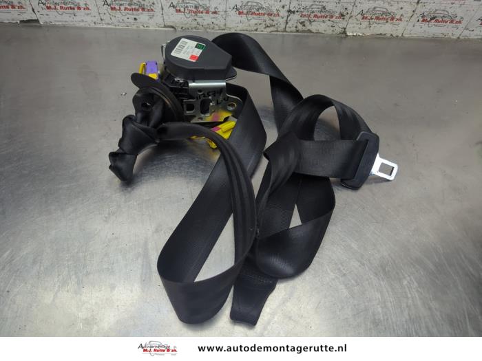 Gebruikte Veiligheidsgordel links-voor Volkswagen Golf O208576