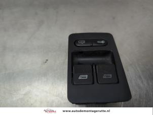 O208567 Gebruikte schakelaar elektrisch raam Volkswagen Lupo