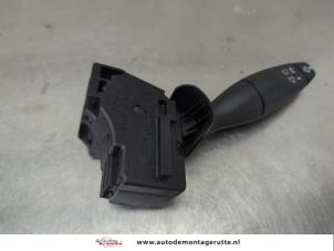 O208598 Gebruikte ruitenwis schakelaar Ford Focus