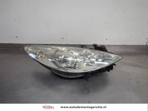 O208601 Gebruikte rechter koplamp Peugeot 307