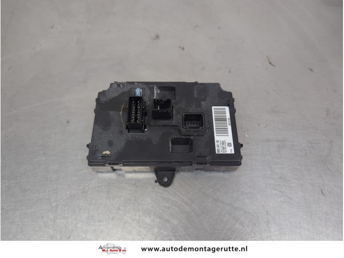 Gebruikte Trekhaak Module Peugeot 307 O208603