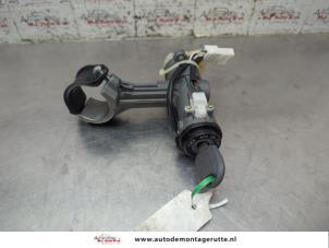 O208634 Gebruikte sleutel+contactslot Kia Picanto