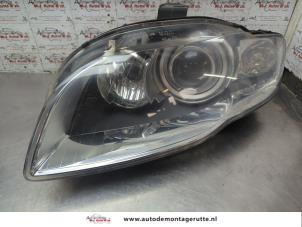 O208641 Gebruikte koplamp links Audi A4