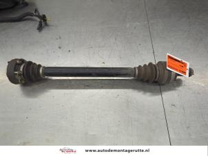 O208646 Gebruikte aandrijfas rechts-achter BMW 1-Serie