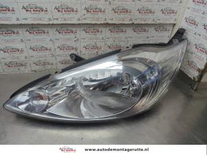 O208676 Gebruikte koplamp links Ford KA