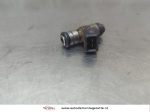 O208681 Gebruikte injector (benzine injectie) Ford KA