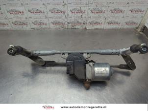 O208683 Gebruikte ruitenwismotor+mechaniek Ford KA