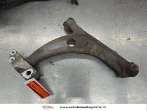 O208678 Gebruikte triangel rechts-voor Volkswagen Passat