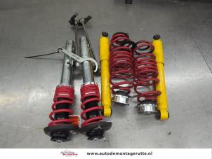 O208748 Gebruikte schokbreker set Peugeot 207