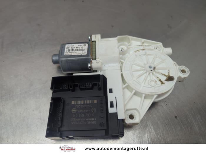 Gebruikte Portierruitmotor Volkswagen Golf Plus O208779