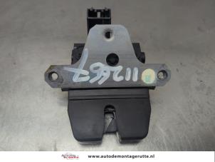 O208786 Gebruikte slotmechaniek achterklep Ford Mondeo