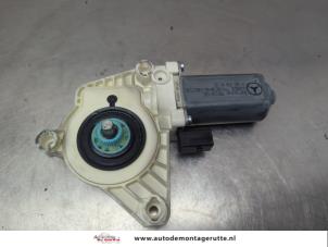 O208802 Gebruikte motor electrisch raam Mercedes B-Klasse