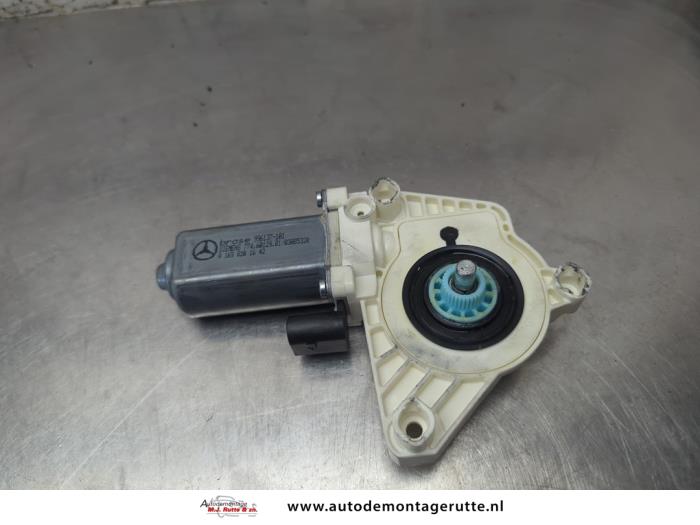 Gebruikte Motor electrisch raam Mercedes B-Klasse O208801