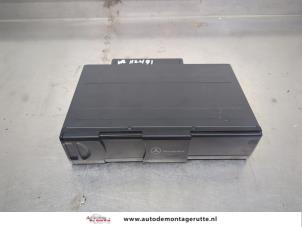 O208835 Gebruikte cd wisselaar Mercedes S-Klasse