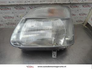 O208843 Gebruikte koplamp links Opel Agila