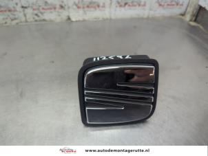 O208865 Gebruikte schakelaar achterklep Seat Ibiza