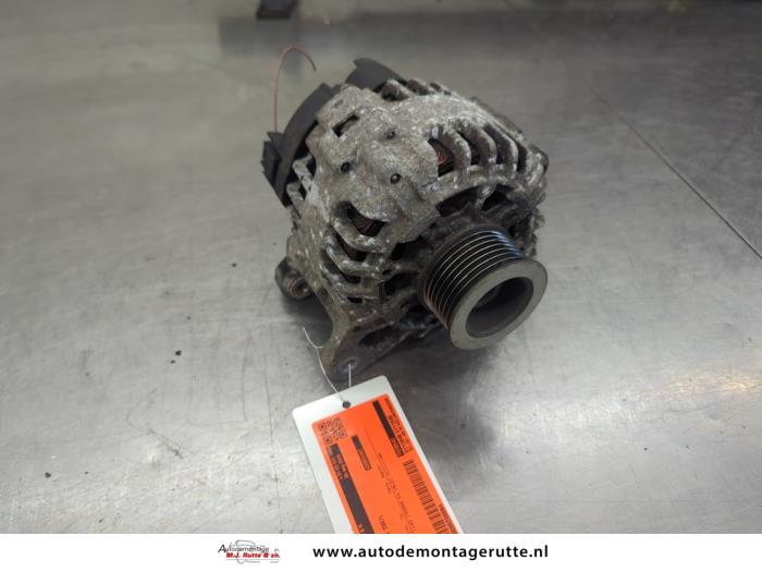 Gebruikte Dynamo Renault Clio O208894