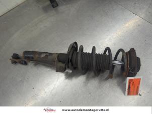 O208907 Gebruikte schokdemperpoot rechts-voor Volkswagen Golf