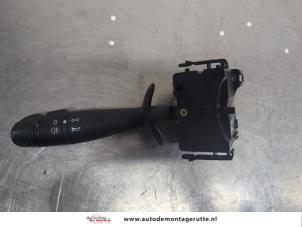 O208934 Gebruikte pinker schakelaar Renault Twingo