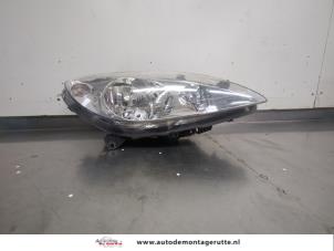 O208965 Gebruikte rechter koplamp Peugeot 307