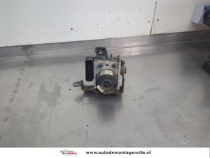 O208985 Gebruikte abs pomp Suzuki Swift