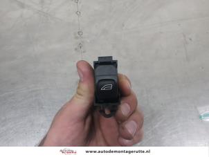 O209020 Gebruikte elektrisch raam schakelaar Volvo C70