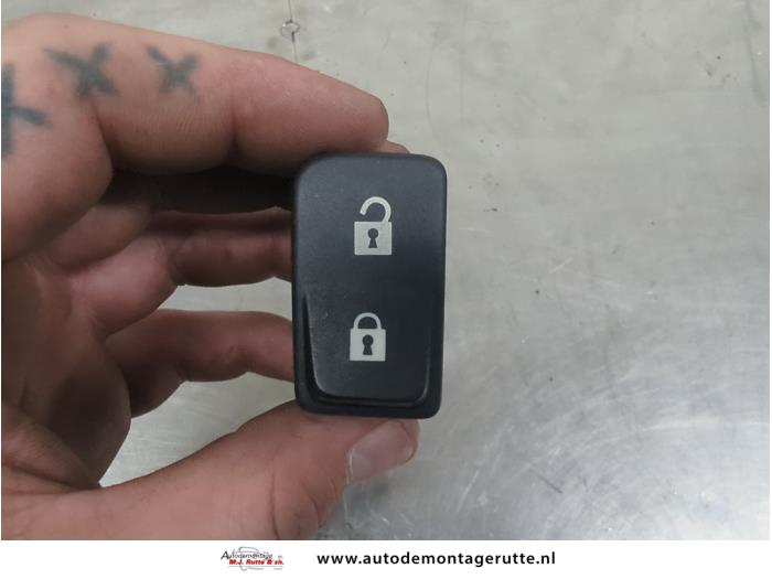 Gebruikte Centrale deurvergrendeling Schakelaar Volvo C70 O209028