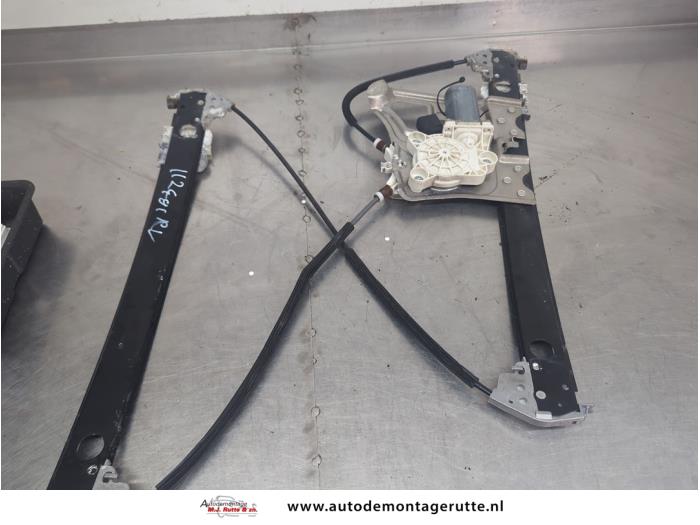 Gebruikte Raammechaniek 4Deurs rechts-voor Mercedes S-Klasse O209070