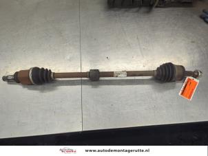 O209111 Gebruikte cardanas rechts-voor (vwa) Mitsubishi Colt