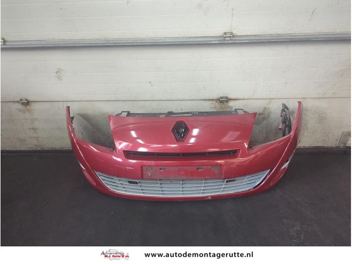 Gebruikte Bumper voor Renault Grand Scenic O209132
