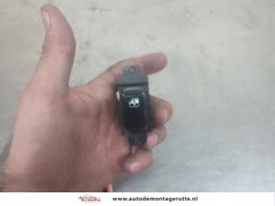 O209160 Gebruikte ruit schakelaar elektrisch Kia Picanto