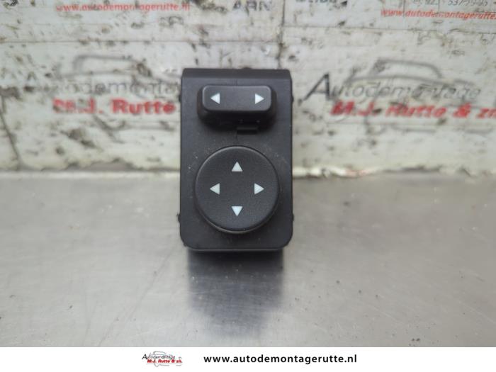 Gebruikte Spiegel Schakelaar Fiat Punto O209180