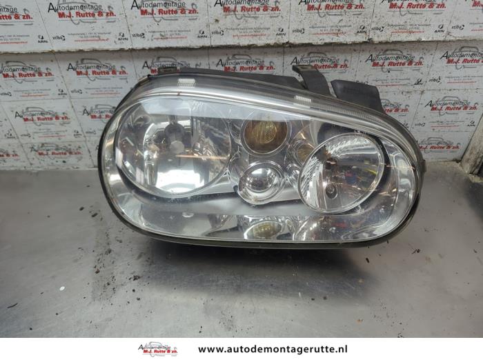 Gebruikte Rechter Koplamp Volkswagen Golf O209195