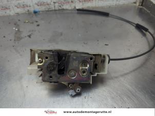 O209206 Gebruikte slotmechaniek portier 2deurs rechts Ford Street Ka