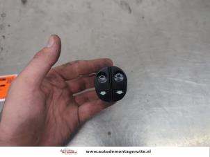 O209255 Gebruikte elektrisch raam schakelaar Ford Fusion