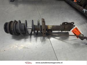 O209268 Gebruikte voorpoot rechts Opel Corsa