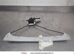 O209274 Gebruikte ruitmechaniek 2deurs links-voor Volkswagen Fox