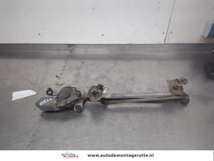 O209308 Gebruikte ruitenwismotor+mechaniek Mitsubishi Colt