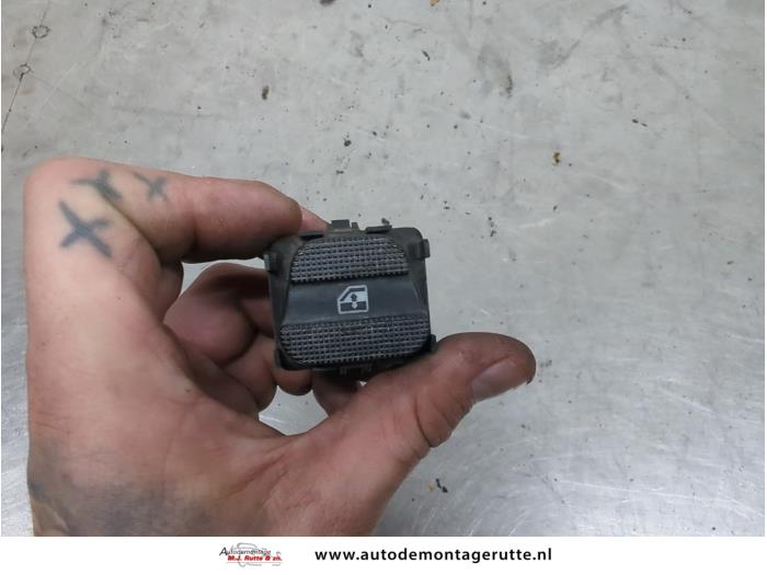 Gebruikte Raam schakelaar elektrisch Volkswagen Golf O209337