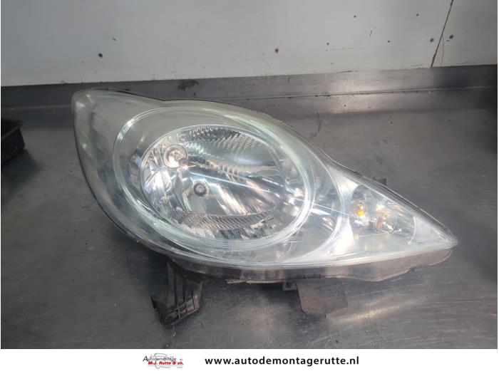 Gebruikte Rechter Koplamp Peugeot 107 O209369