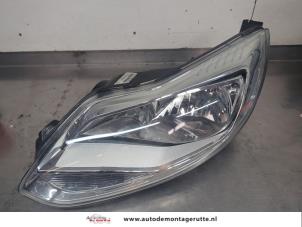 O209381 Gebruikte koplamp links Ford Focus