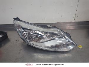 O209382 Gebruikte koplamp rechts Ford Focus