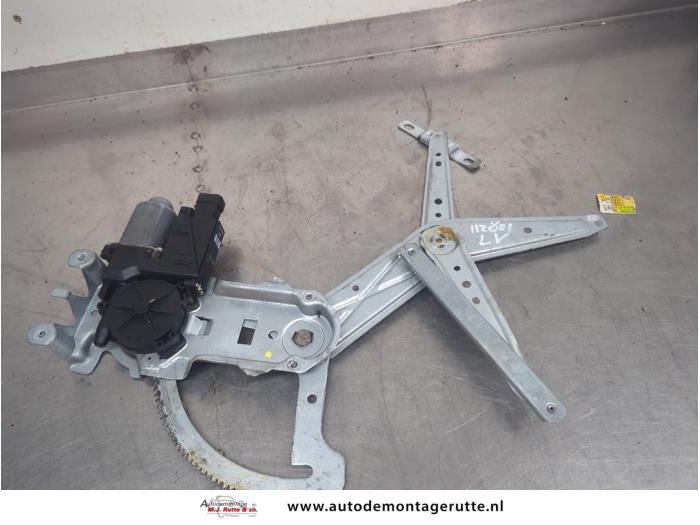 Gebruikte Ruitmechaniek 4Deurs links-voor Opel Meriva O209390