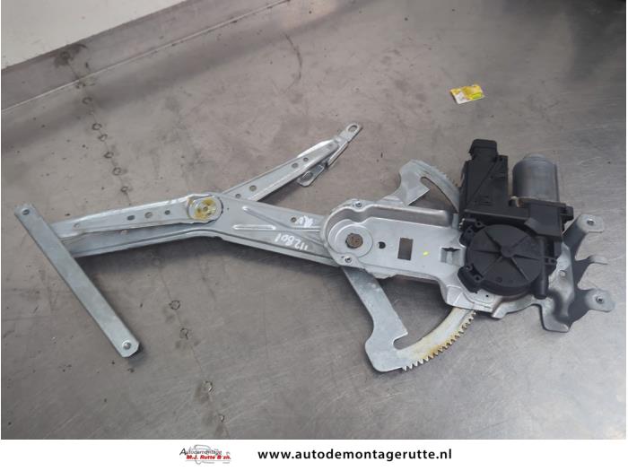 Gebruikte Ruitmechaniek 4Deurs rechts-voor Opel Meriva O209391