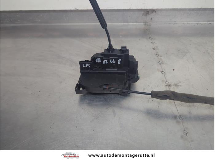 Gebruikte Slotmechaniek achterdeur Bus-Bestel Renault Kangoo O209477